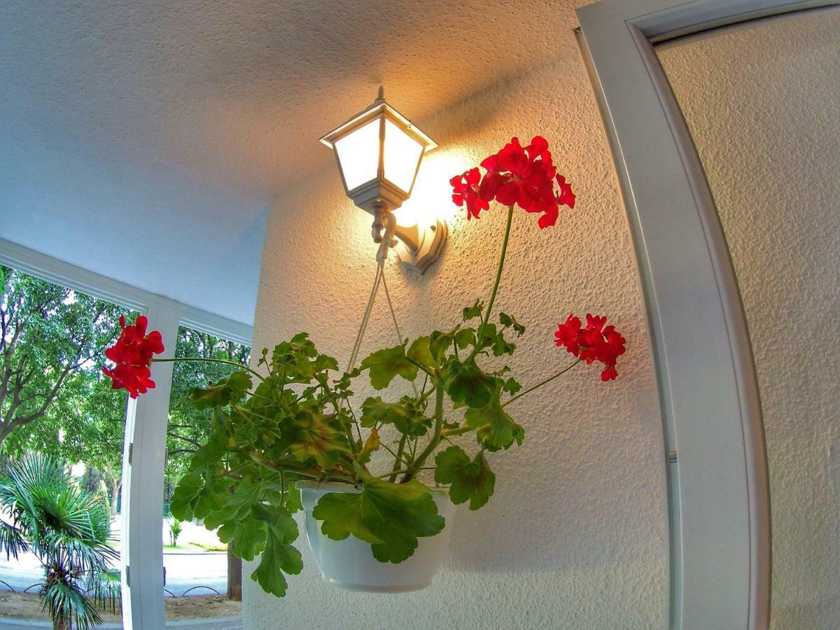 Apartment Suzana 2Br Split With Balcony Ngoại thất bức ảnh