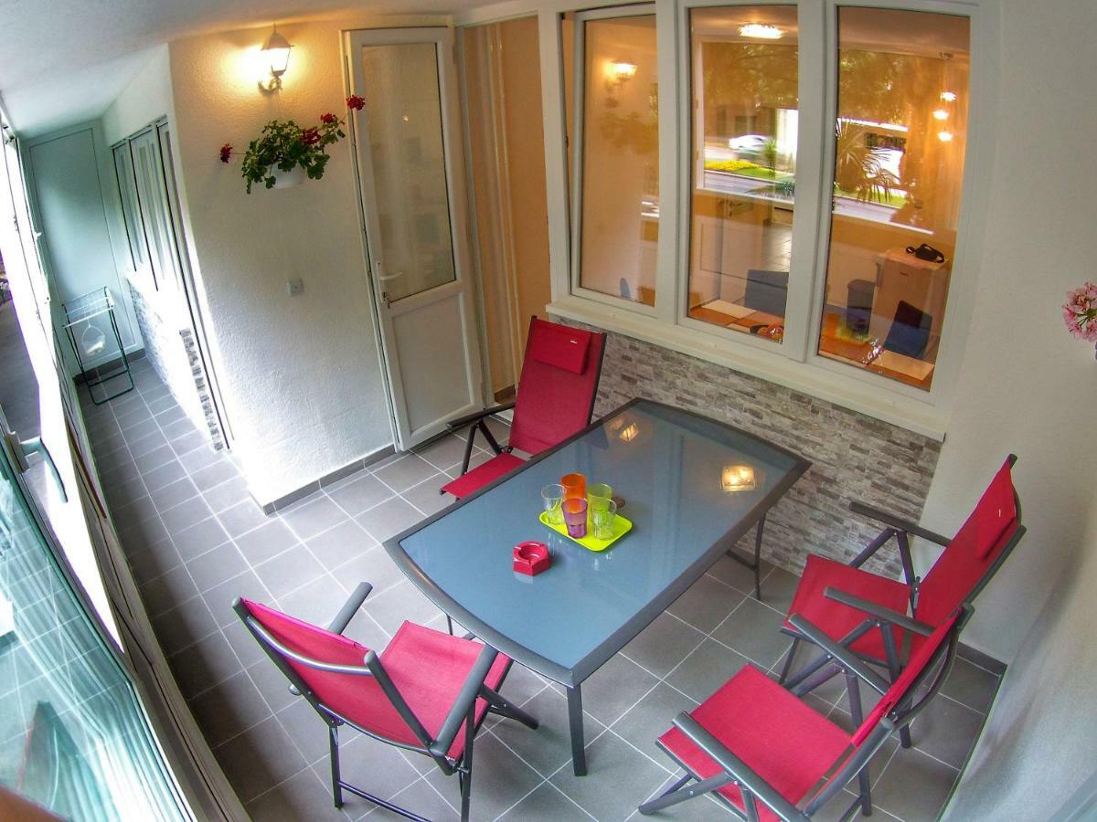 Apartment Suzana 2Br Split With Balcony Ngoại thất bức ảnh